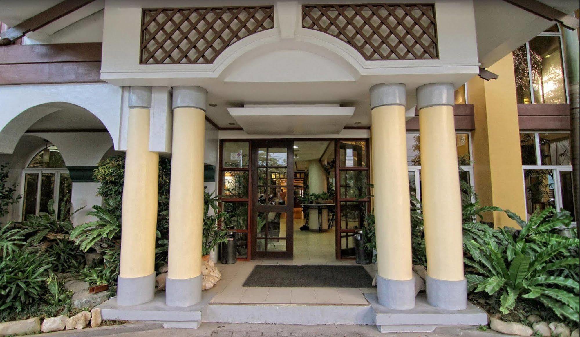 โรงแรมซูบิกพาร์ค โอลองกาโป ภายนอก รูปภาพ